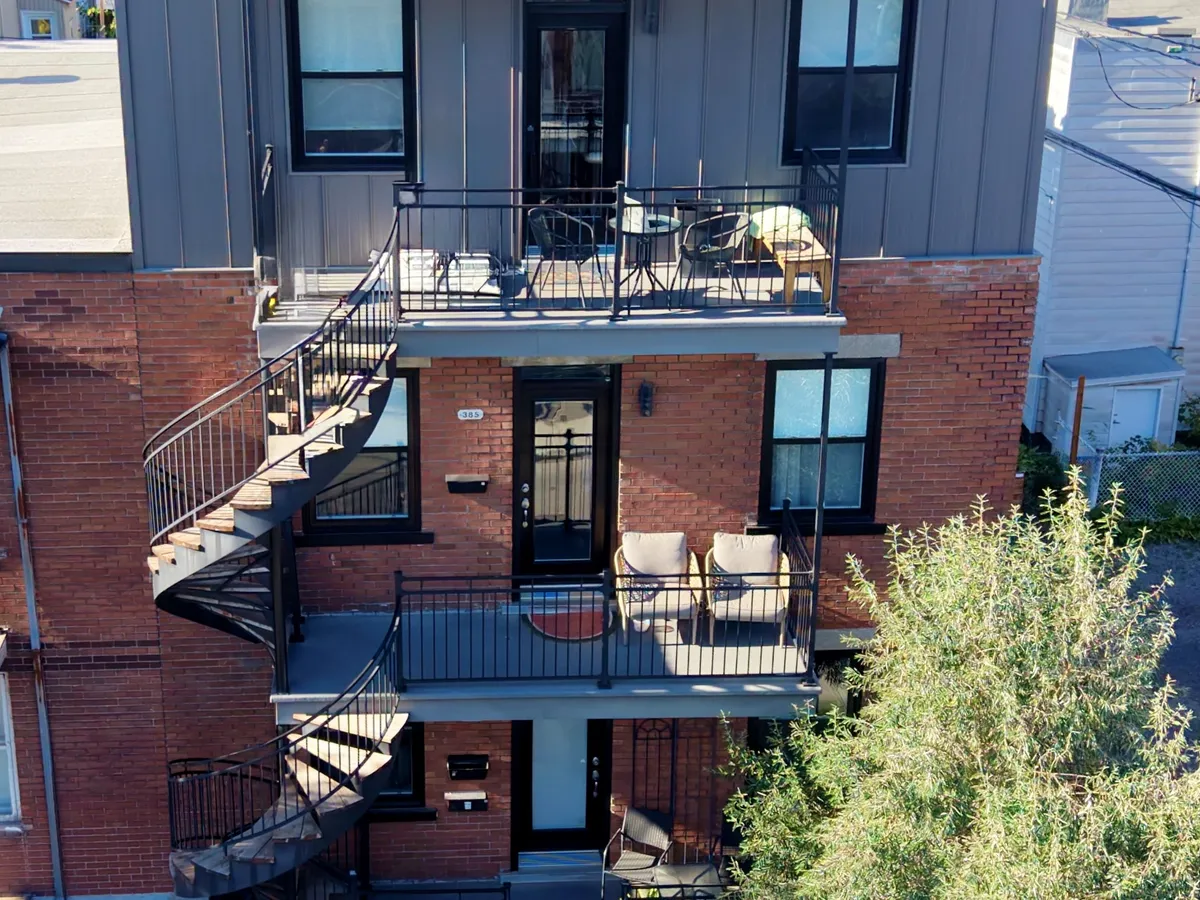 Immeuble de copropriété au 383-385, 16e Rue, Québec