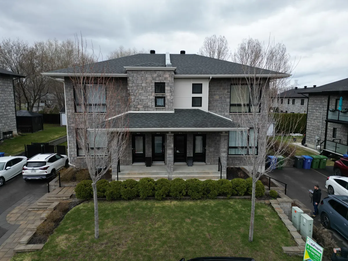 Immeuble de copropriété au 9912-9924, rue de la Camomille, Québec
