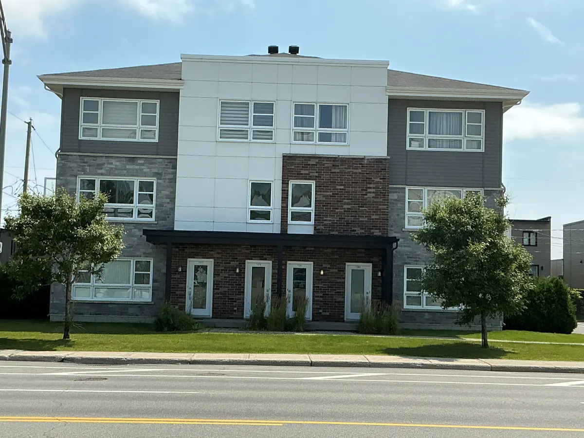 Immeuble de copropriété au 7277-7283B, boul. Wilfrid-Hamel, Québec